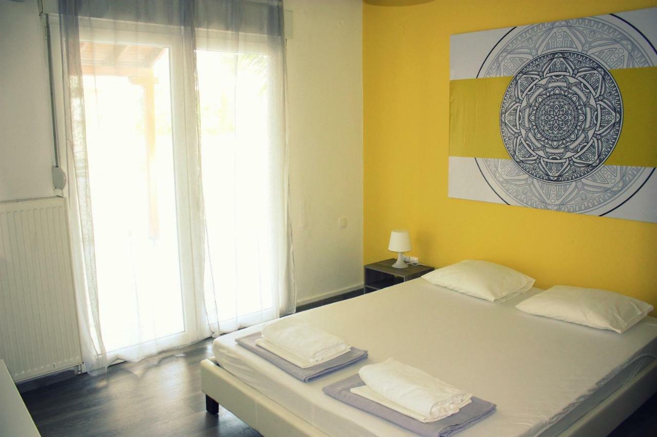Nei Epivates Rental Rooms 50M From The Beach Néoi Epivátai Luaran gambar