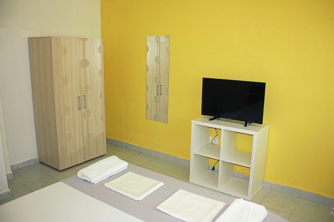 Nei Epivates Rental Rooms 50M From The Beach Néoi Epivátai Luaran gambar
