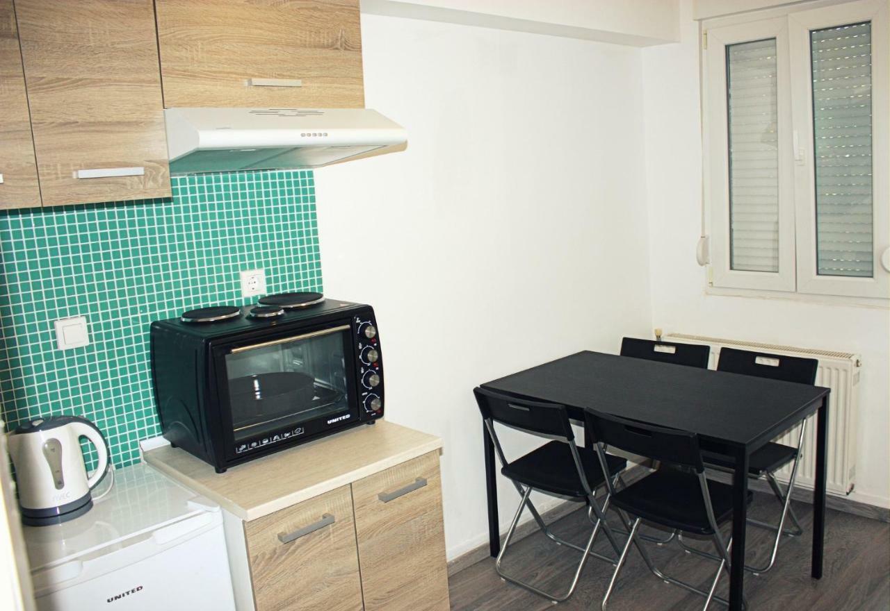 Nei Epivates Rental Rooms 50M From The Beach Néoi Epivátai Luaran gambar